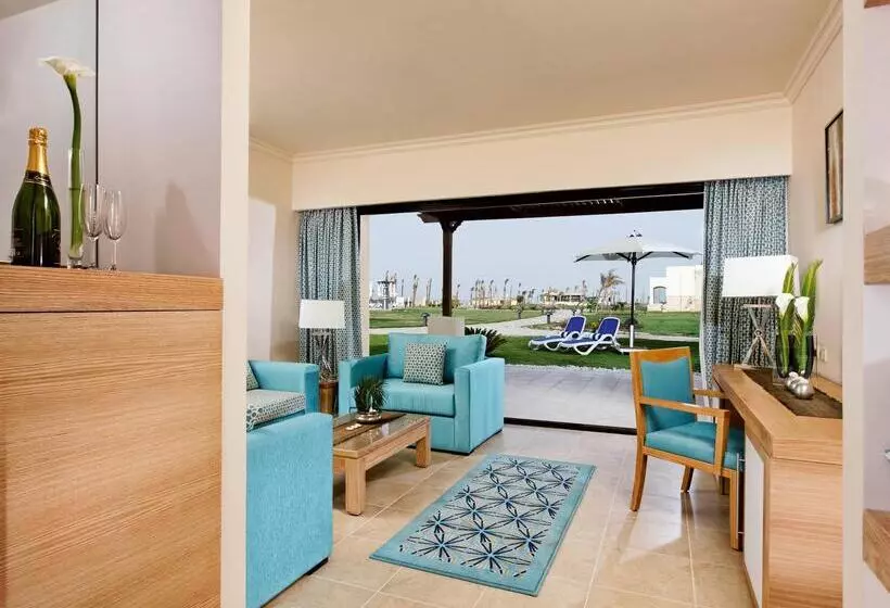 Classic Room Queen Bed, Movenpick Waterpark Resort & Spa Soma Bay