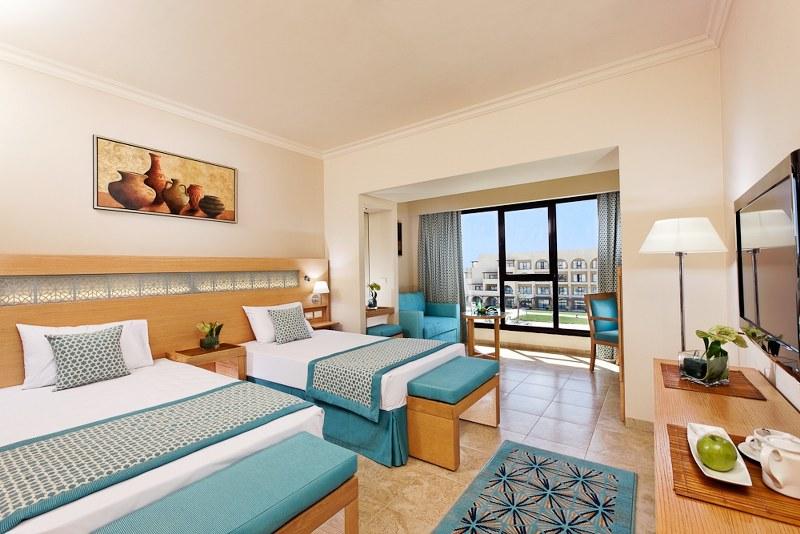 اتاق لوکس با چشم‌انداز استخر, Movenpick Waterpark Resort & Spa Soma Bay