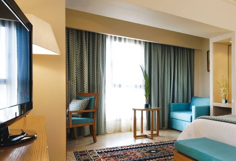 Deluxe Room Mountain View, Movenpick Waterpark Resort & Spa Soma Bay