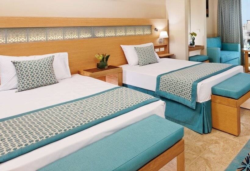 Deluxe Room Mountain View, Movenpick Waterpark Resort & Spa Soma Bay