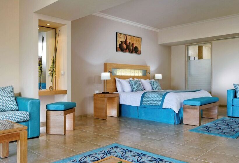 اتاق لوکس با چشمانداز استخر, Movenpick Waterpark Resort & Spa Soma Bay