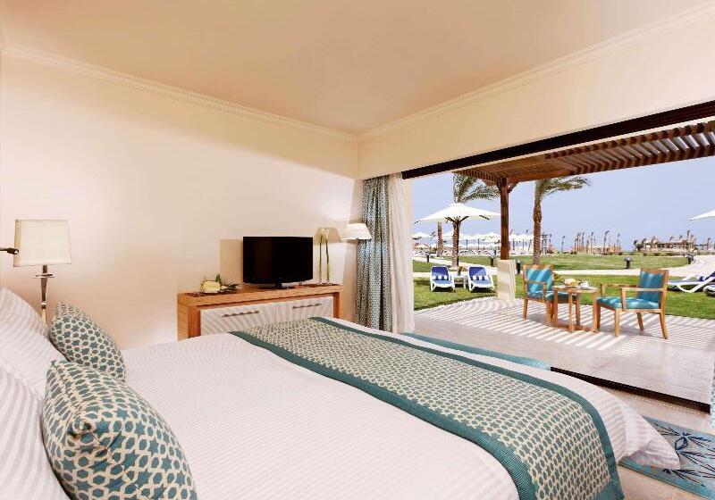اتاق لوکس با چشم‌انداز دریا, Movenpick Waterpark Resort & Spa Soma Bay