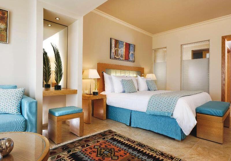 Classic Room Queen Bed, Movenpick Waterpark Resort & Spa Soma Bay