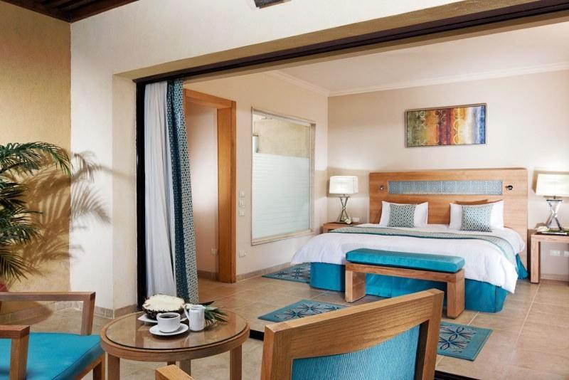 Deluxe Room Mountain View, Movenpick Waterpark Resort & Spa Soma Bay