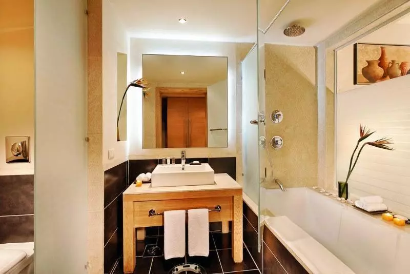 Deluxe Room Mountain View, Movenpick Waterpark Resort & Spa Soma Bay