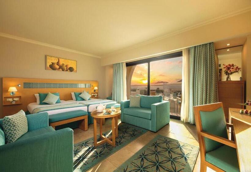 اتاق لوکس با چشمانداز استخر, Movenpick Waterpark Resort & Spa Soma Bay