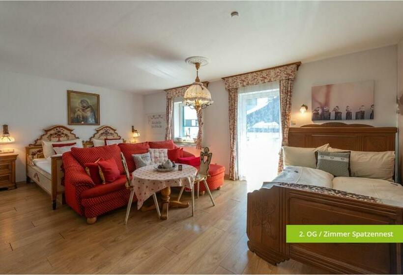 带阳台的三人标准间, Platzhirsch Zur Alten Wagnerei Gästehaus