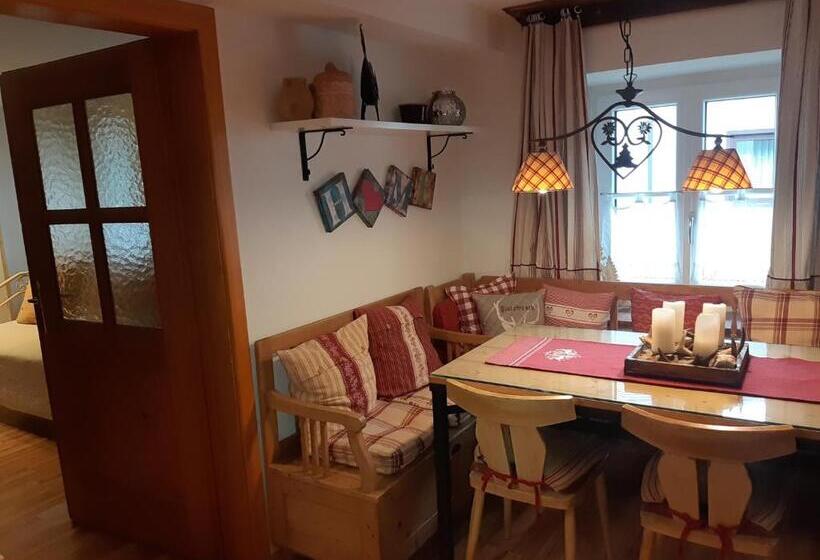 带2个卧室的公寓, Platzhirsch Zur Alten Wagnerei Gästehaus