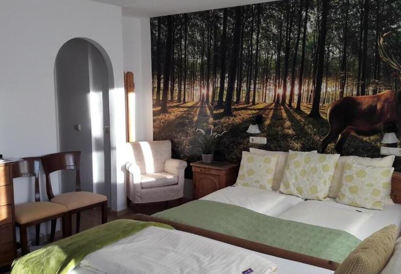 带阳台标准四人间, Platzhirsch Zur Alten Wagnerei Gästehaus