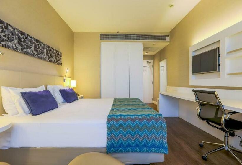 キングサイズベッドのスーペリアルーム, Quality Hotel São Caetano