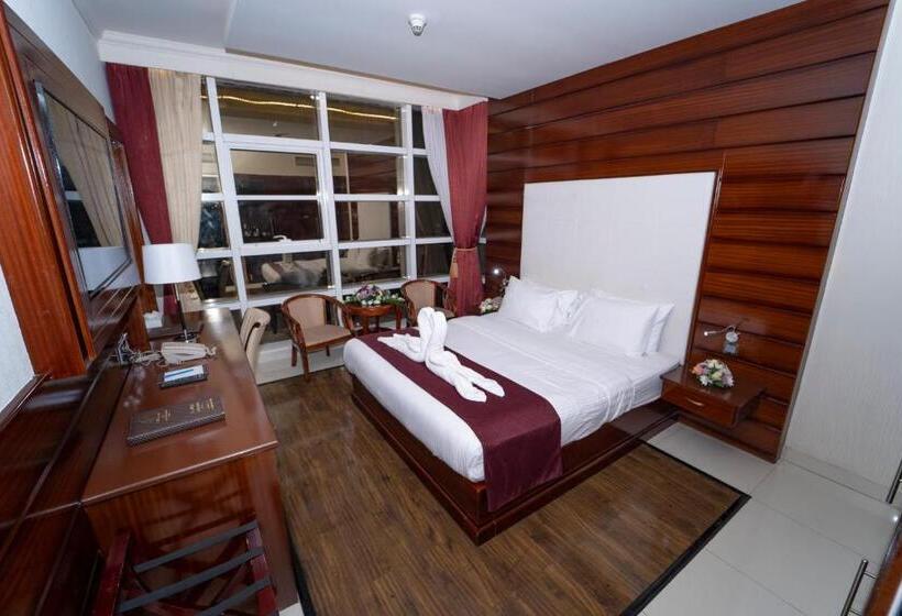 Президентский Люкс, Queen Palace