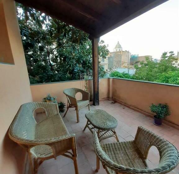 סוויטת ג'וניור עם טרסה, Residenza D Epoca Regina D Arborea
