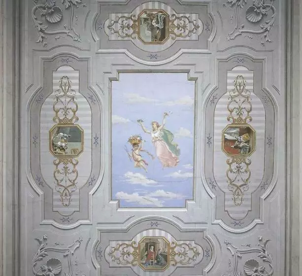 اتاق لوکس, Residenza D Epoca Regina D Arborea