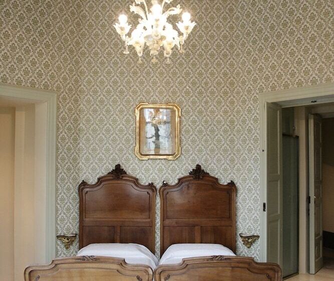 غرفة سوبيريور مطلة على المدينة, Residenza D Epoca Regina D Arborea