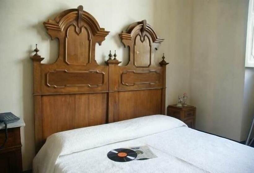 جناح جونيور مزوَّد بتراس, Residenza D Epoca Regina D Arborea