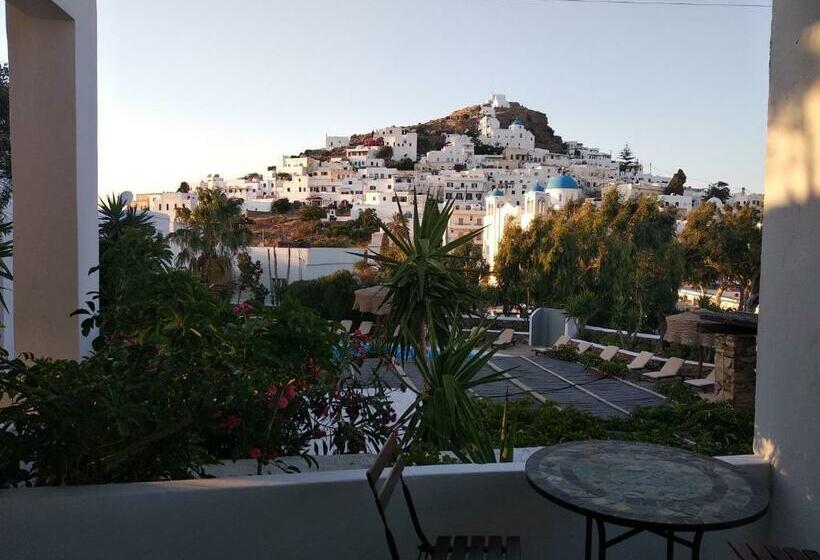 חדר סטנדרט לשלושה, Mediterraneo