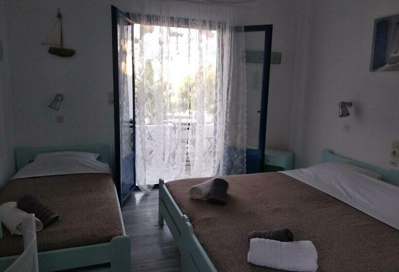 اتاق استاندارد سه نفره, Mediterraneo