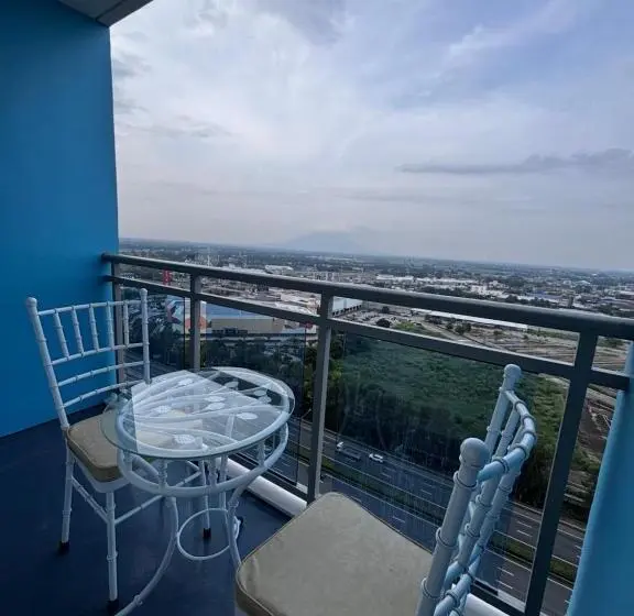 プールビュースタンダードステューディオ, Monaco 1011 Azure North Pampanga   Nuliv