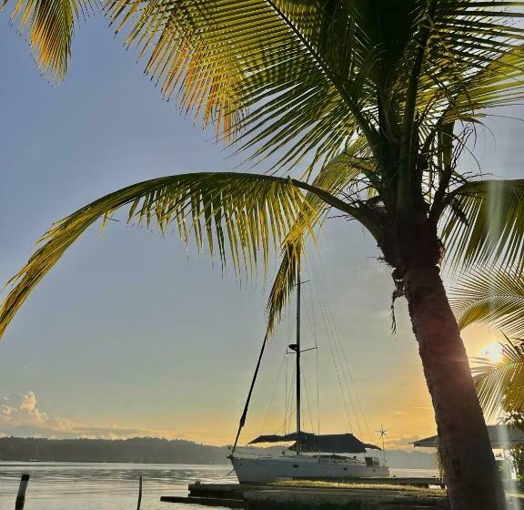 패밀리 룸, Akwaba Lodge