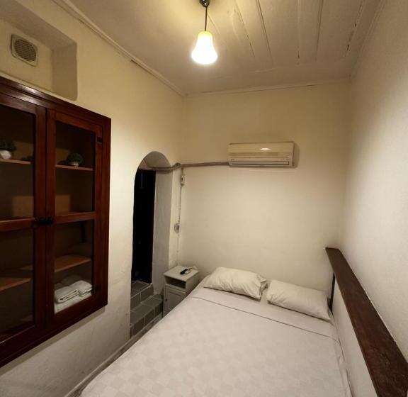 Номер Economy, Munch House