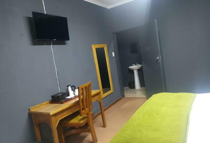 标准间, Oteng Guest House