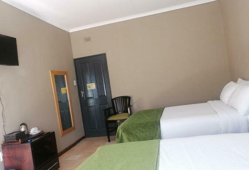 标准间, Oteng Guest House