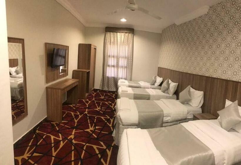 4인용 스탠다드 룸, فندق أنوار المسك