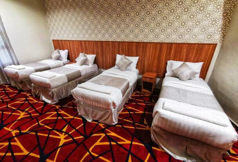 4인용 스탠다드 룸, فندق أنوار المسك