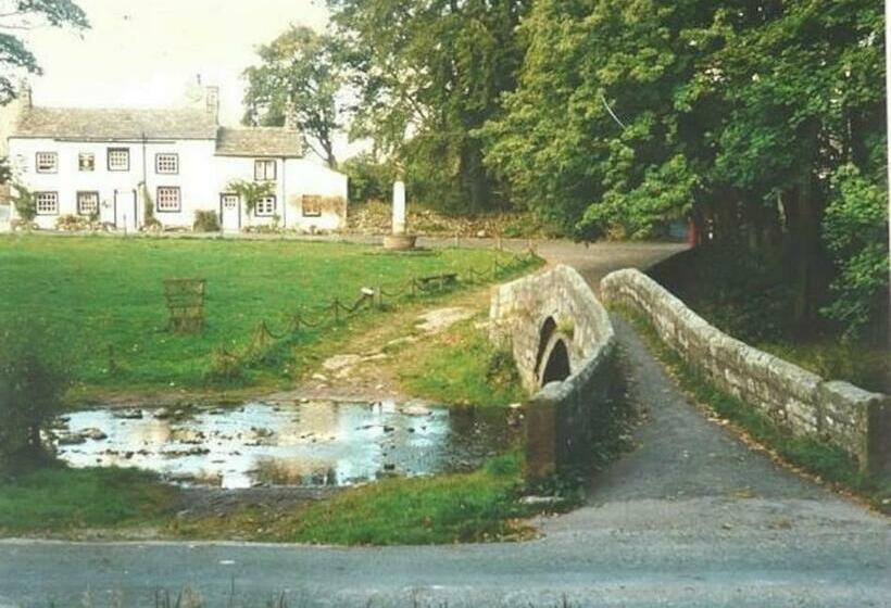 스탠다드 룸, Home From Home In Linton