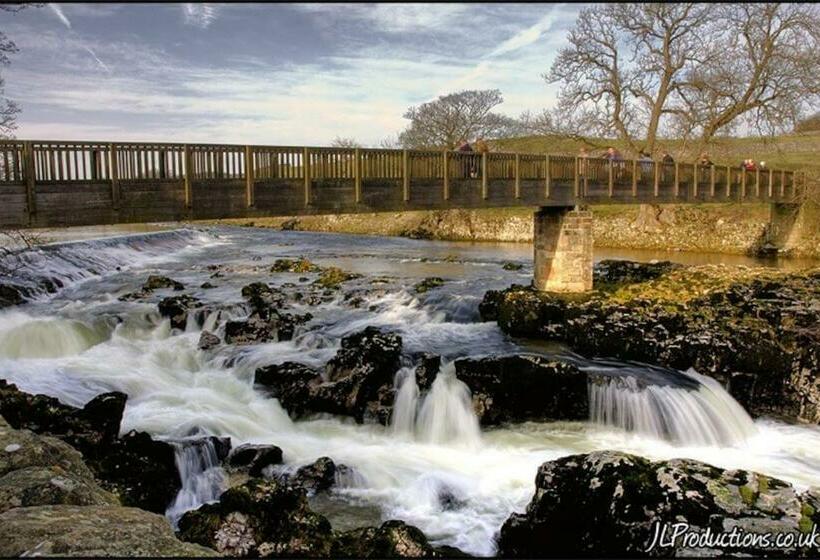 스탠다드 룸, Home From Home In Linton