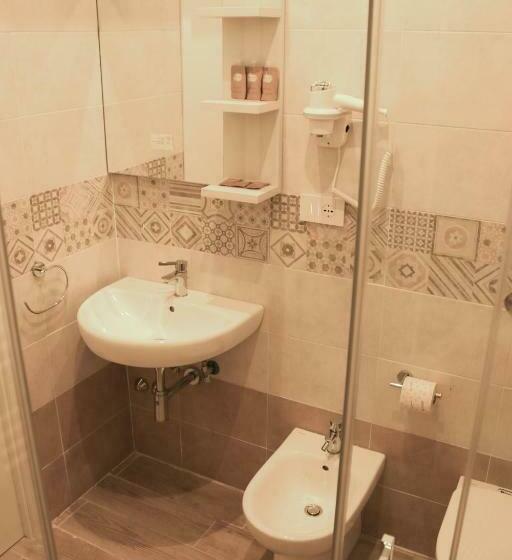 اتاق استاندارد چهار تخته, Primavilla Relais