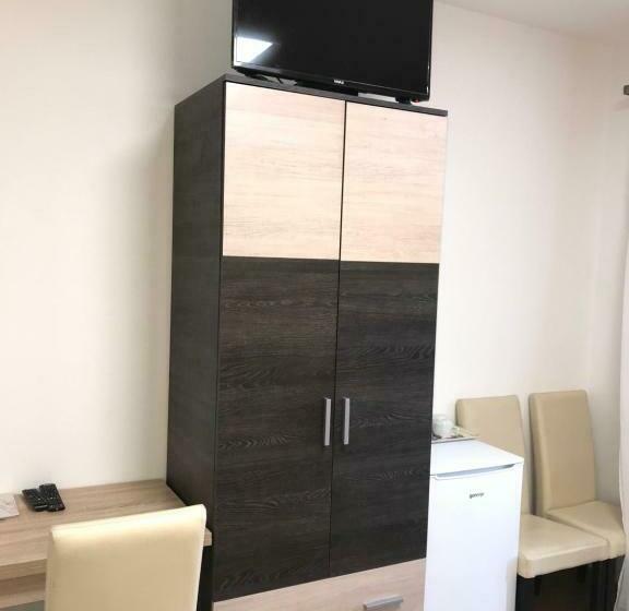 身障者適用スタンダードルーム, Tó Party Apartman