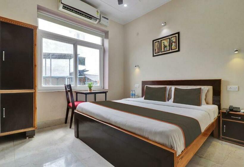 غرفة كلاسيكية ثلاثية, Collection O Hotel Shiv Bliss