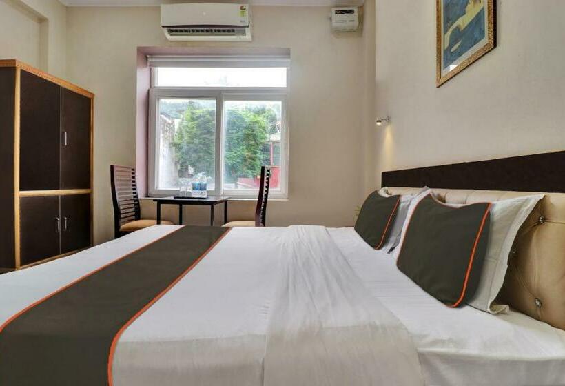 غرفة كلاسيكية ثلاثية, Collection O Hotel Shiv Bliss