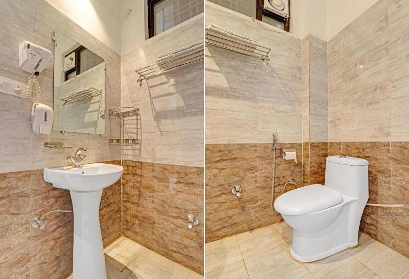 غرفة كلاسيكية ثلاثية, Collection O Hotel Shiv Bliss