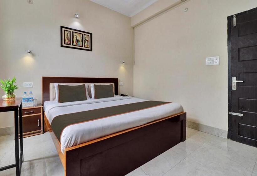 غرفة كلاسيكية ثلاثية, Collection O Hotel Shiv Bliss