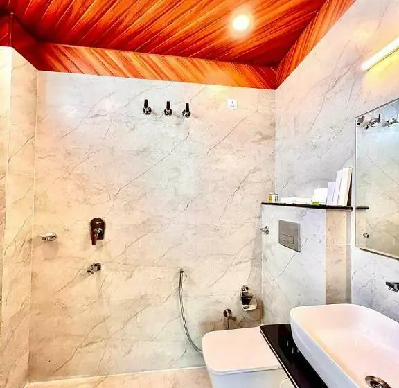 Quarto superior, Jp Hills Rishikesh