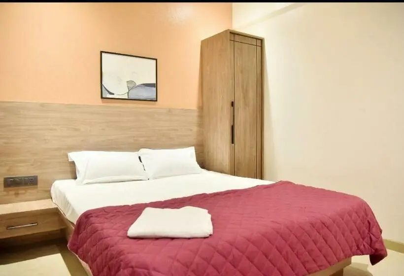 Deluxe-huone, Manoranjan Enclave