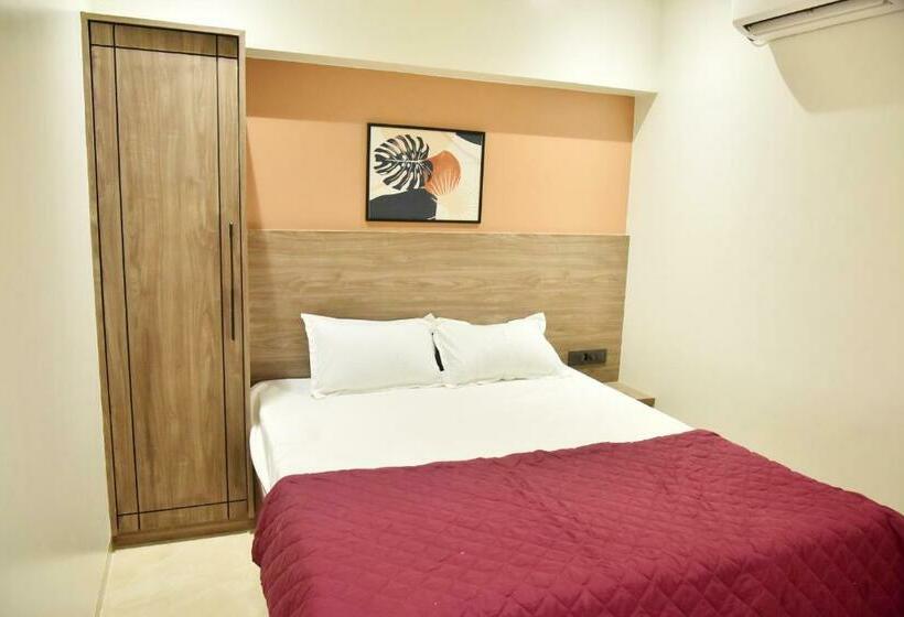 غرفة ديلوكس, Manoranjan Enclave