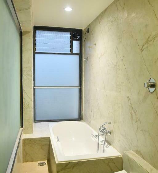 جناح سوبيريور, Manoranjan Enclave