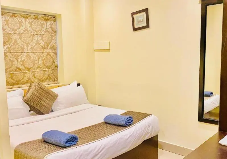 Economy-huone, Ramawati Lodge