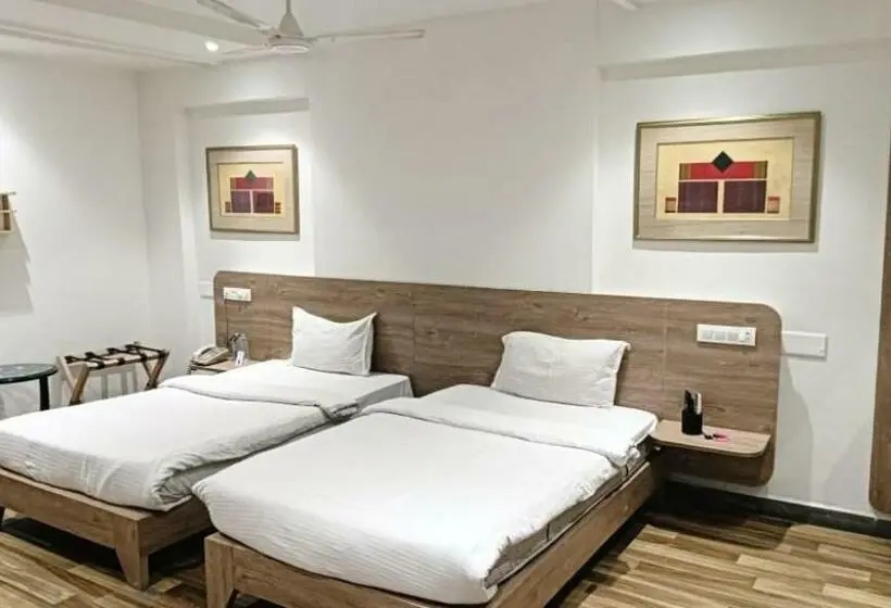 スタンダードルーム, Sapphero Akshar Inn Jamnagar