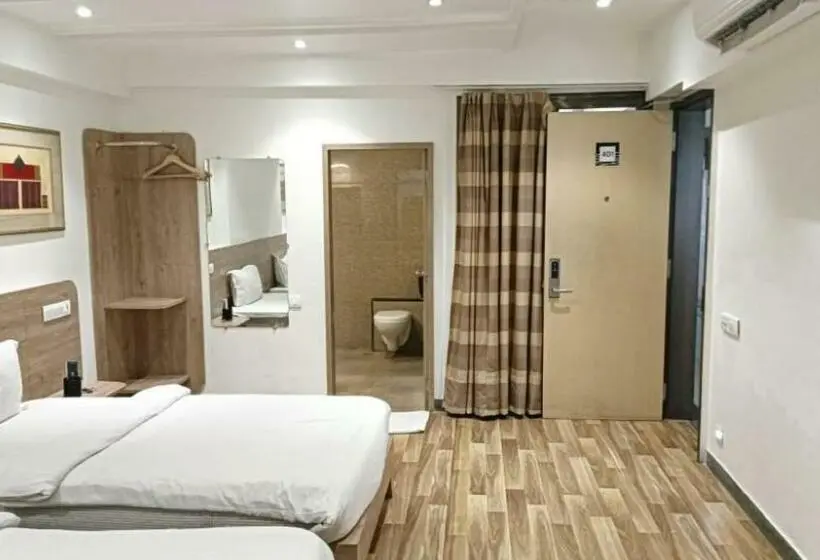 スタンダードルーム, Sapphero Akshar Inn Jamnagar