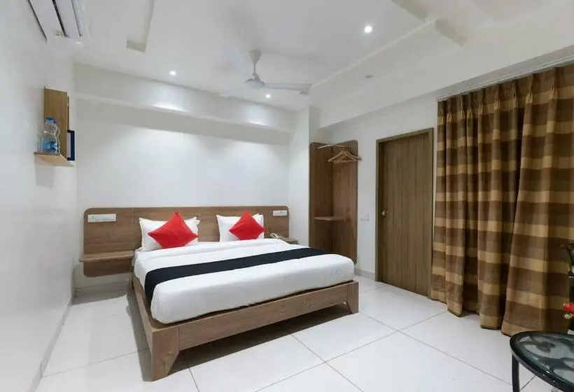 スーペリアールーム, Sapphero Akshar Inn Jamnagar