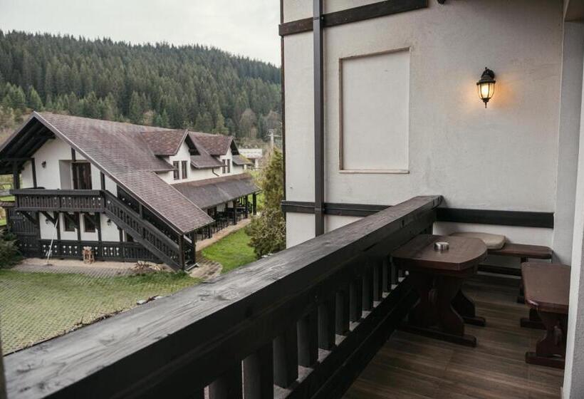 패밀리 룸, Casa Calin