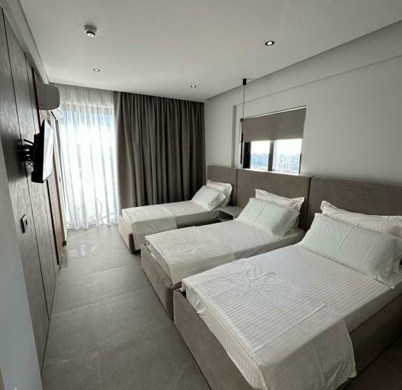 Triple Room Sea View, Villa Idrizi