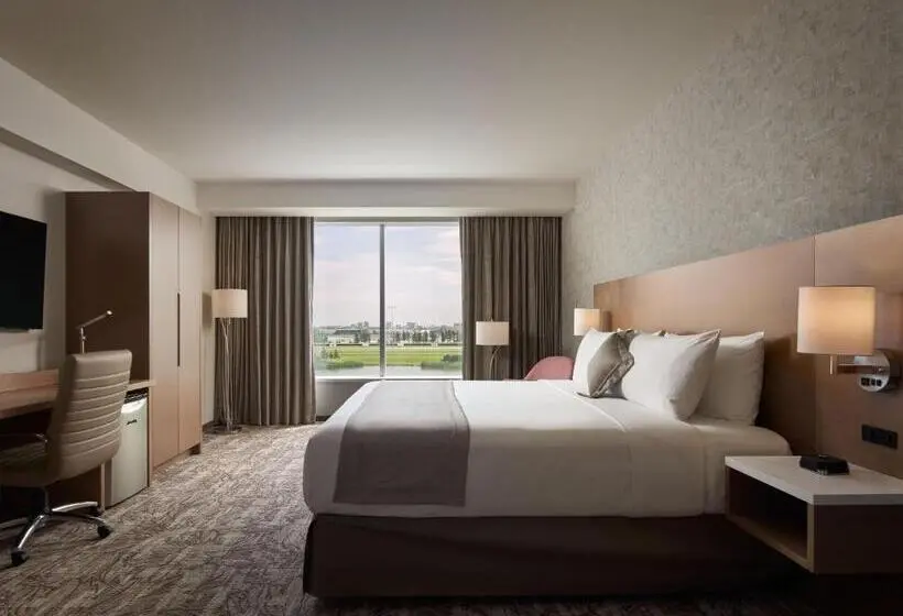 キングサイズベッドのスタンダードルーム, Great Canadian Casino Resort Toronto