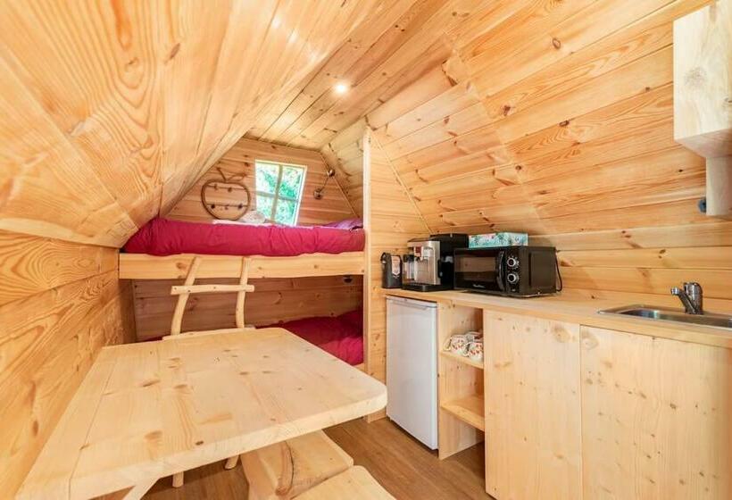 四人标准间, Au Pied Du Frêne