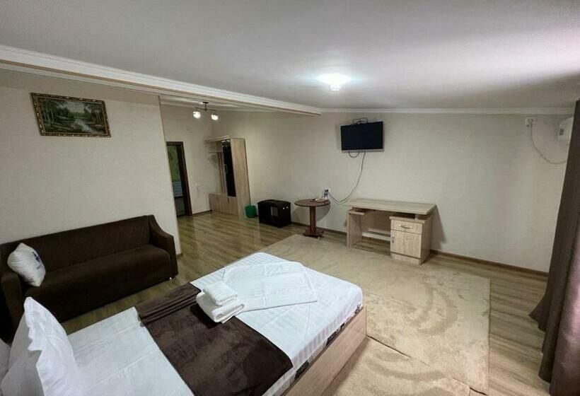 Standart Tek Kişilik Oda, Garden City