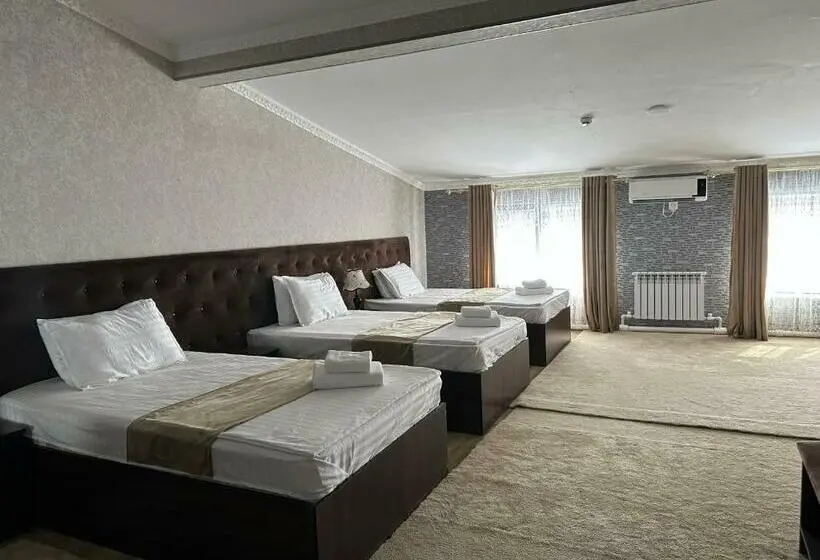 اتاق استاندارد سه نفره, Garden City